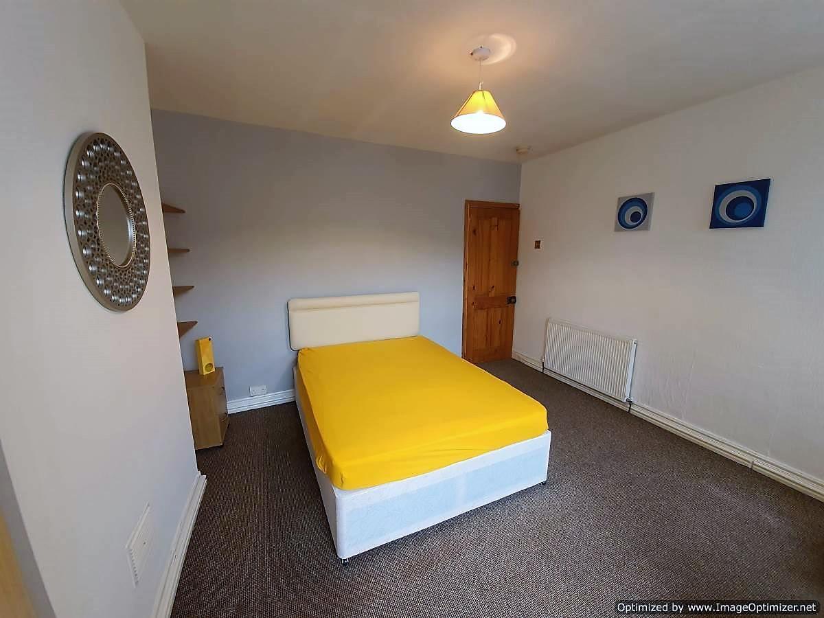 6 bed property in Princes Rd, Cheshire